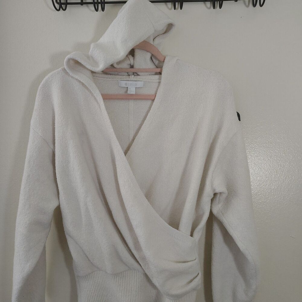 Zella White Hoodie Crossover Size Medium - Picture 12 of 14
